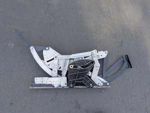 La-Z-Boy Left Side Frame Hardware Lazy Boy Mechanism couch Recliner 2500015-00